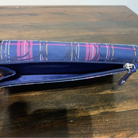 Coach tried-fold Wallet - Picture 4 of 8